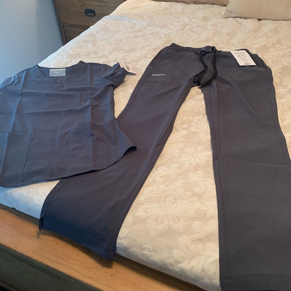 Brand new women’s scrubs